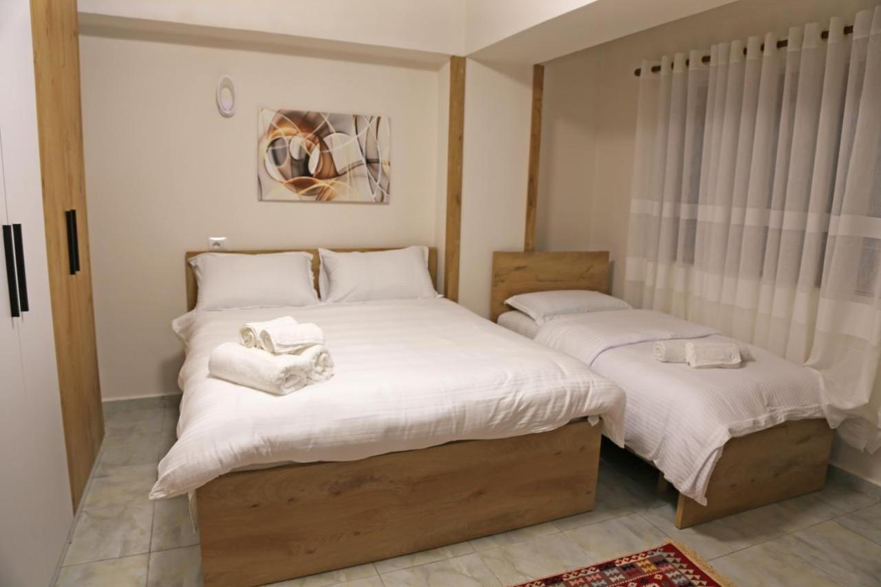Modern Marvel Apartment Krujë Eksteriør bilde