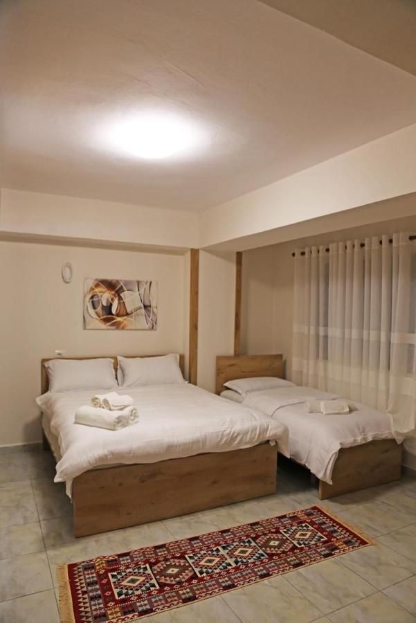 Modern Marvel Apartment Krujë Eksteriør bilde