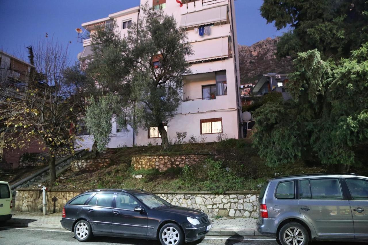 Modern Marvel Apartment Krujë Eksteriør bilde