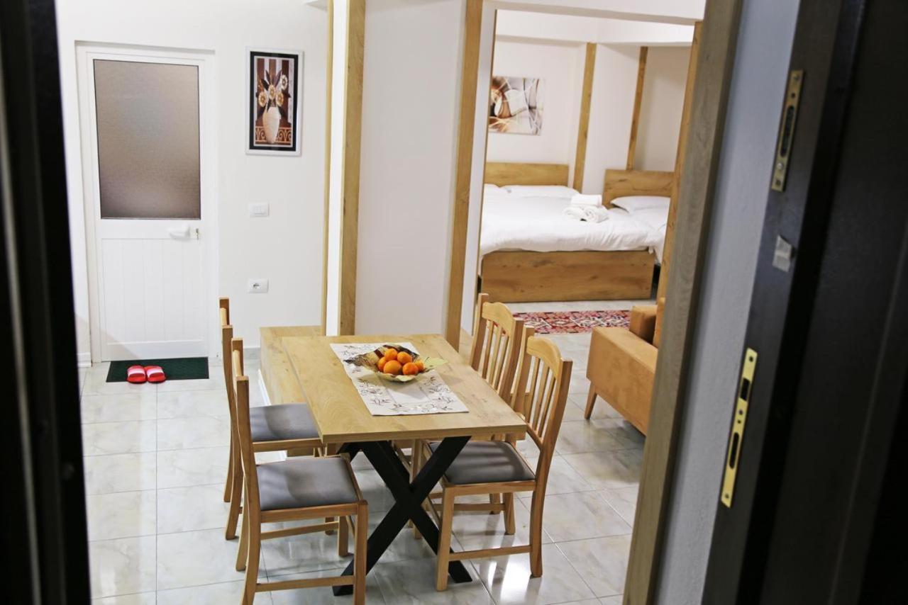 Modern Marvel Apartment Krujë Eksteriør bilde
